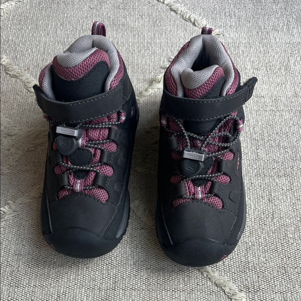 NWOT Keen Kids Black + Purple Boots